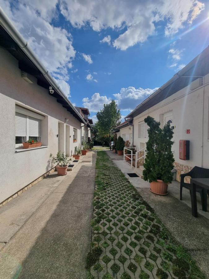 Hungaria Apartments Pécs Exterior foto
